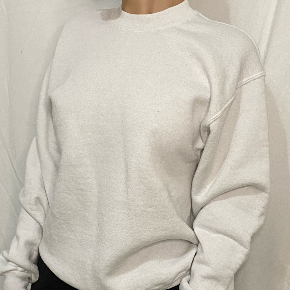White crew neck sweater